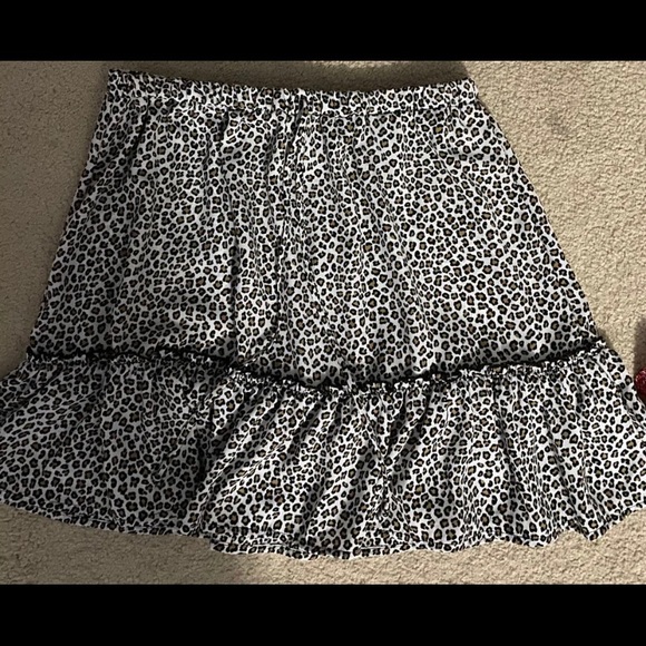 Cheetah Skirt - Picture 3 of 3
